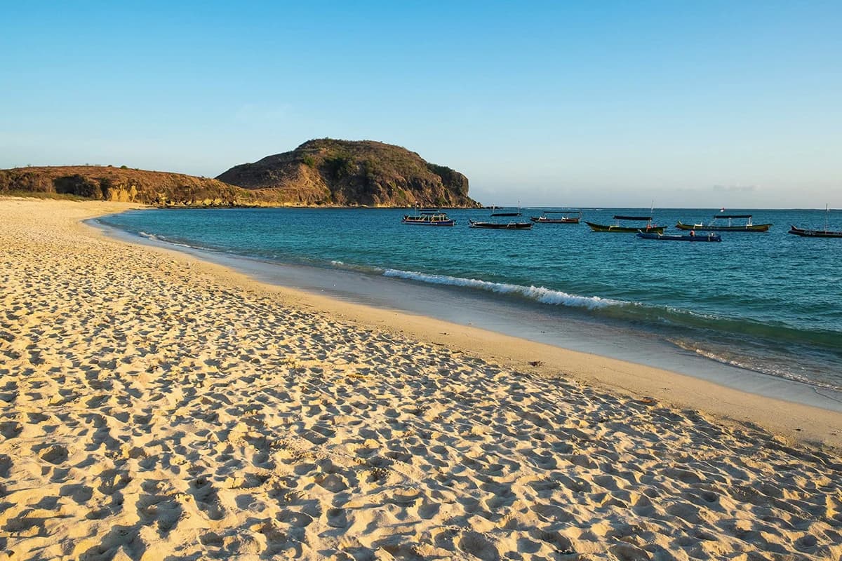 Tanjung Aan Beach & Merese Hill